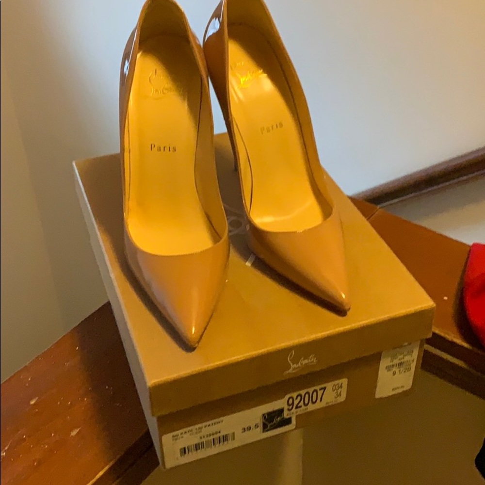 💯 Authentic Christian Louboutin’s So Kate